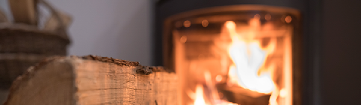 Er din brændeovn beskidt? Sådan rengøres en brændeovn hurtigt