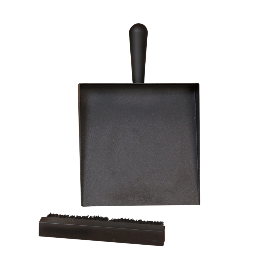 Sopbricka och kvast från Morsø