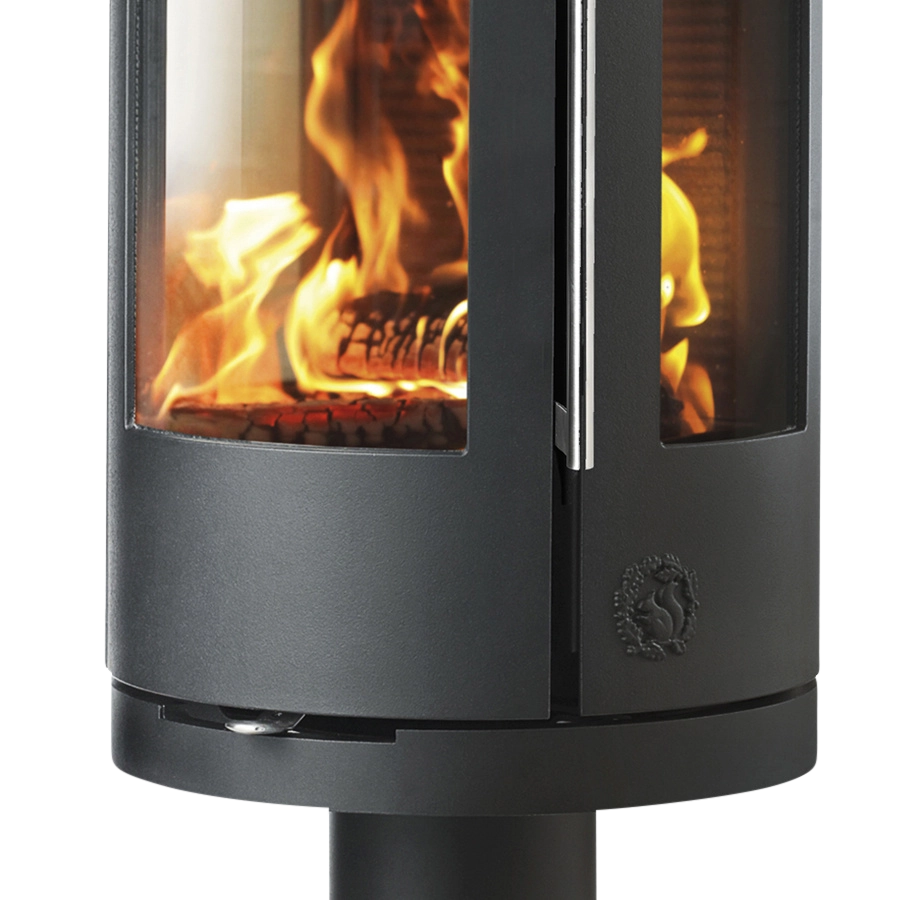 Morsø 7449 vedeldad kamin på hög piedestal