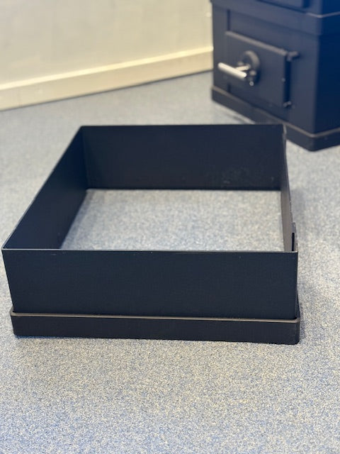 Svendsen 1 - bas 14 cm i svart stål