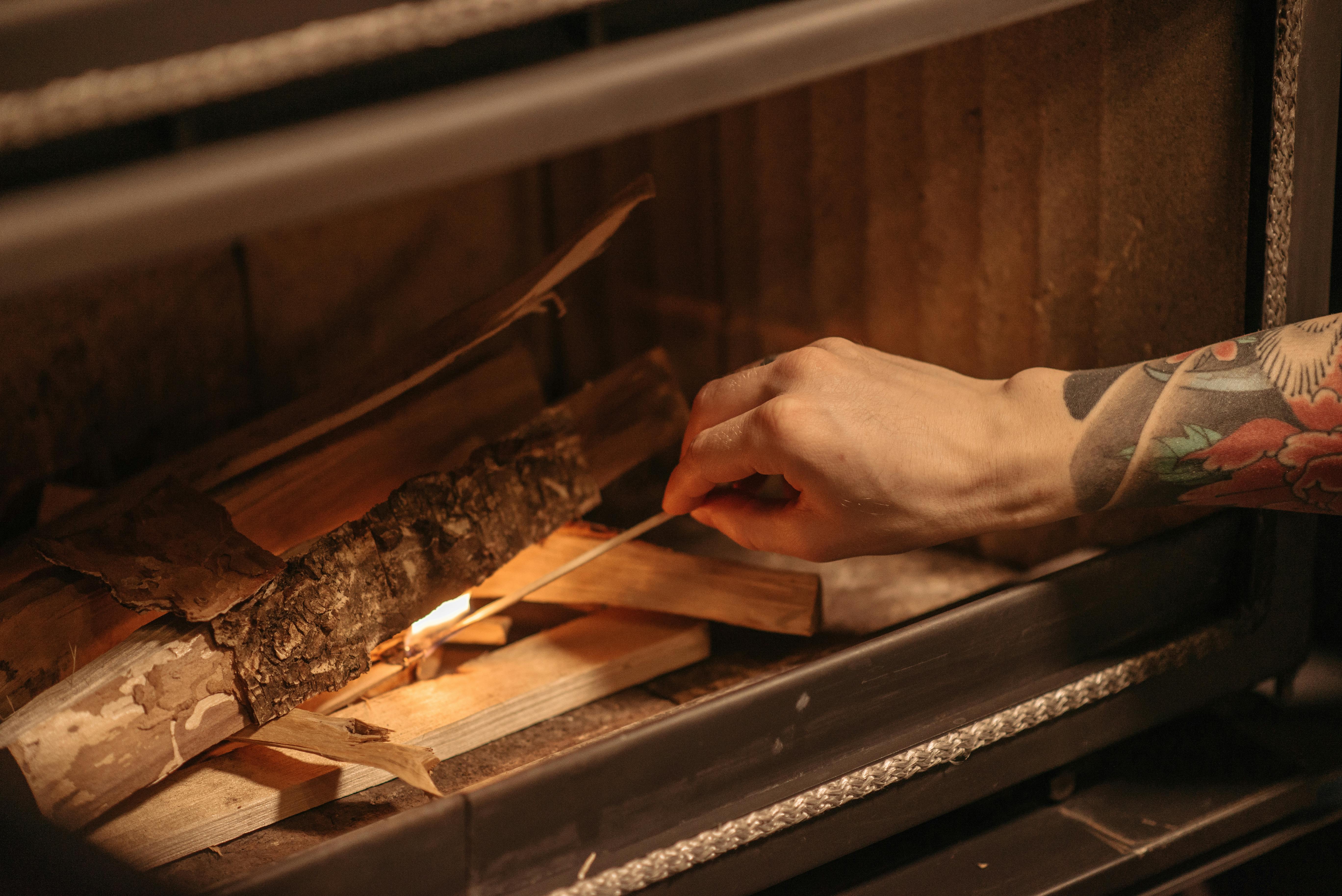 Sådan tænder du op i din brændeovn