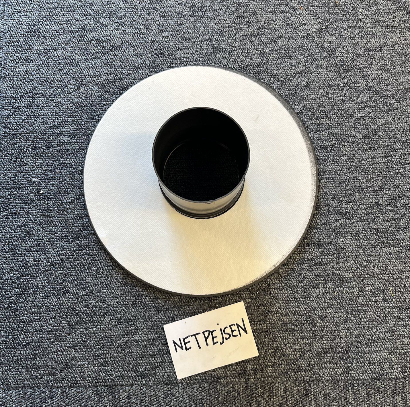 Rosette m. Bøsning Unico, Ø85mm Kant