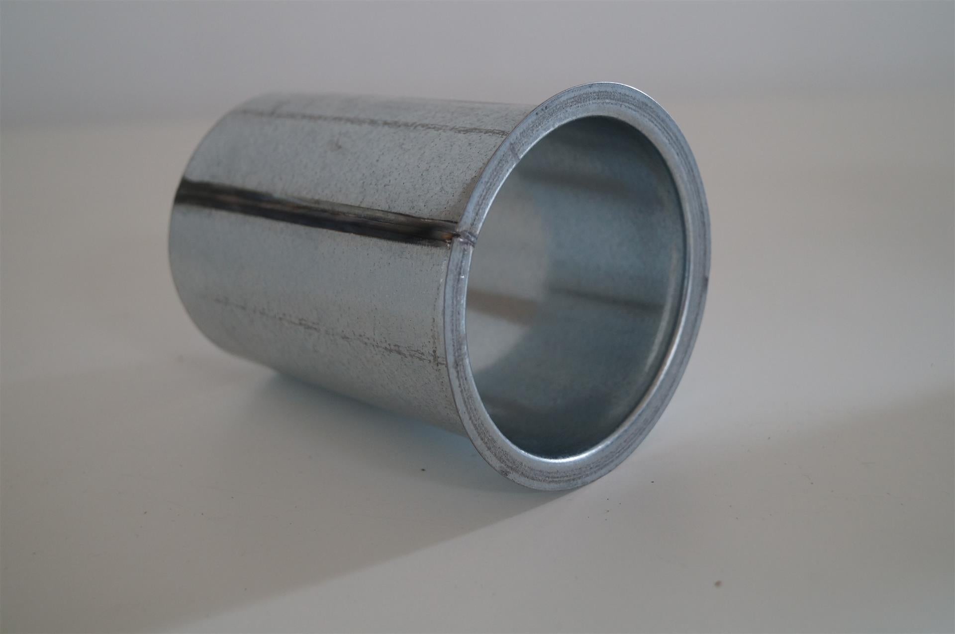 Ø80 Vägggenomföring för pelletskaminens rökrör. 120 mm längd.